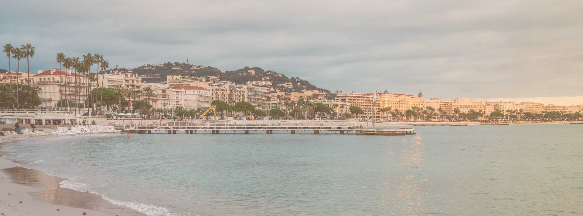 bateau sur la croissette