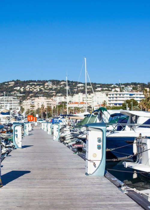 Port et bateau de cannes